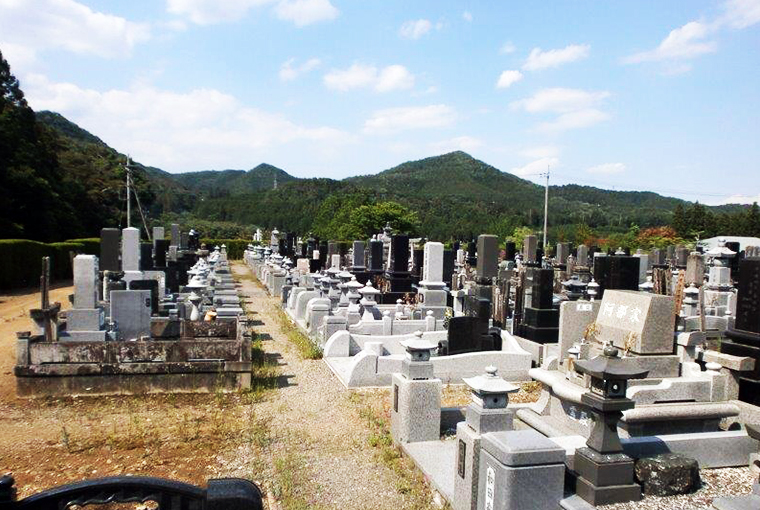 草倉坂霊園