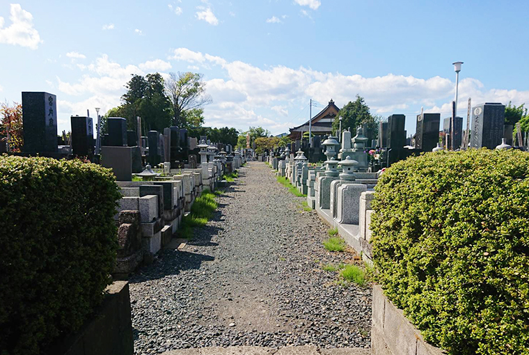 堀口墓地